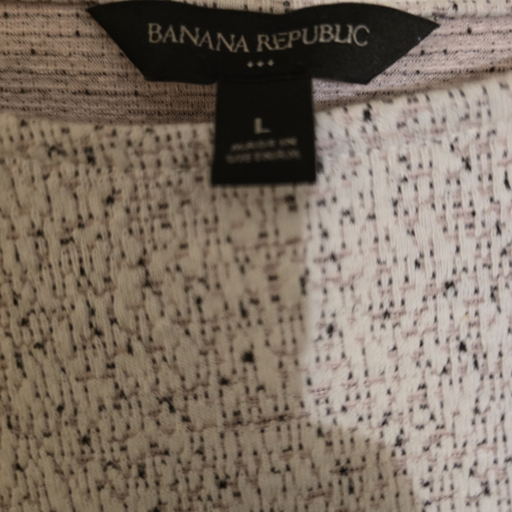 Banana Republic Peplum Top. Size large. White with hints of black and blush - Picture 5 of 11